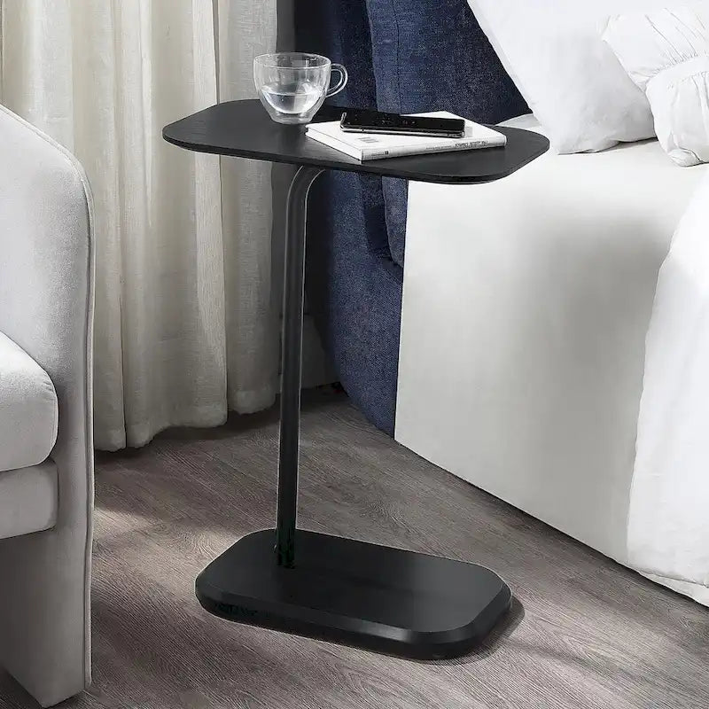 Table d'appoint en C