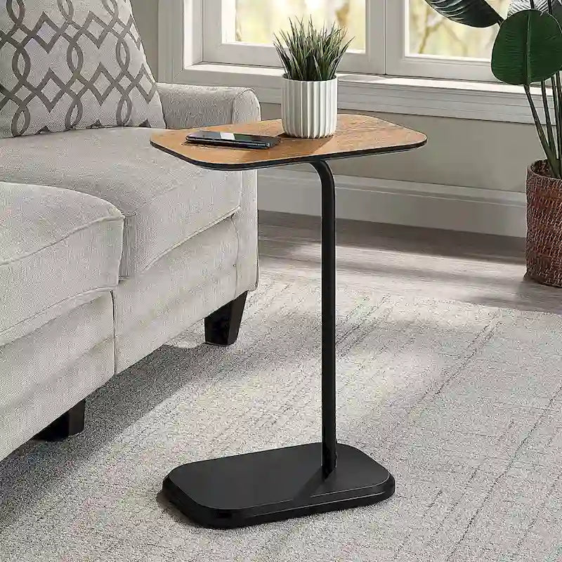 Table d'appoint en C