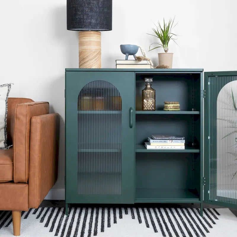 Meuble bas en métal avec 2 portes vitrées cintrées
